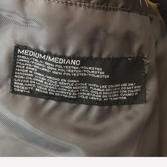 J. Ferrar quilted steel grey puffer vest Men’s size medium - Picture 6 of 8